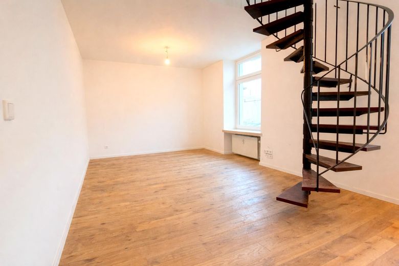 TOP 2,5-Zimmer-Maisonette Provisionsfrei! – Wuppertal Barmen – Wohnzimmer
