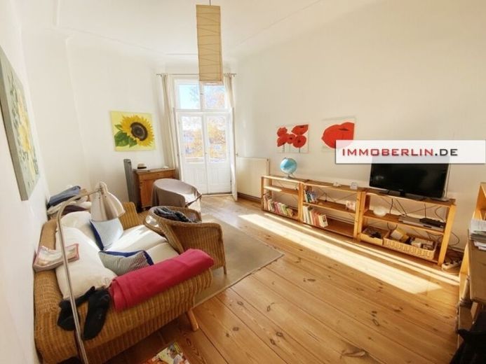 IMMOBERLIN.DE - Maravilloso piso antiguo con balcón soleado y espacio diáfano bajo cubierta en una ubicación muy solicitada – Foto 1