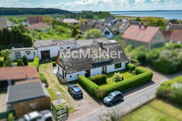 Selbstnutzen und/oder Vermieten: Flexibles Wohnhaus am Achterwasser
