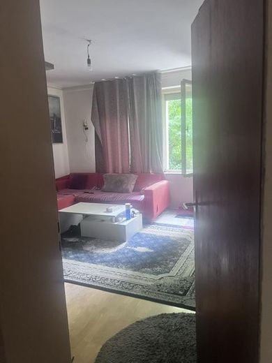 Provisionsfrei vom Eigentümer: Vermietete 2ZKB-EG-Wohnung in Heslach – Zimmer 1