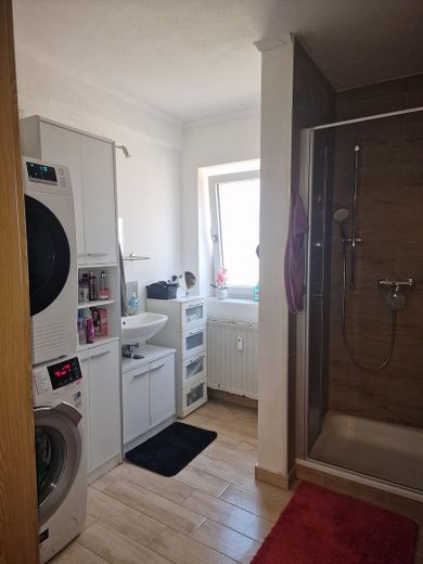 Zentral aber ruhig - 2 Zimmer Wohnung – Foto 4