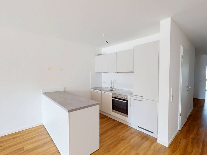 ++Exklusiv wohnen: top-moderne 3-Zimmer-Wohnung mit EBK, Balkon & 2 Bädern++ – Moderne Einbauküche