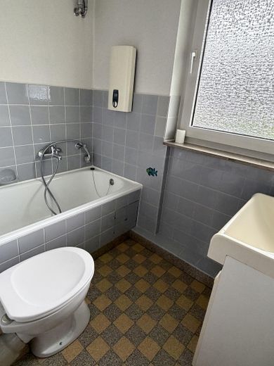 Casa a schiera di testa tranquilla e centrale a Norderstedt vicino ad Amburgo – Bad 1. OG
