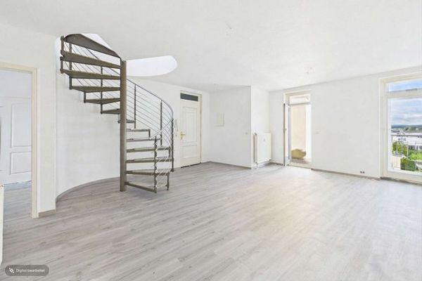 Moderno appartamento maisonette di 4 locali con balcone a Plauen