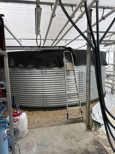 Gärtnerei in Burgau zu verkaufen oder vermieten – Wassertank