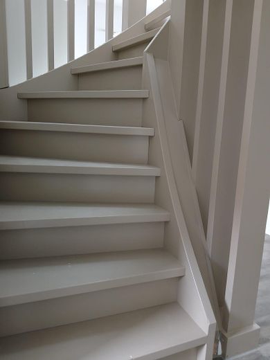 Treppe nach oben II. DG
