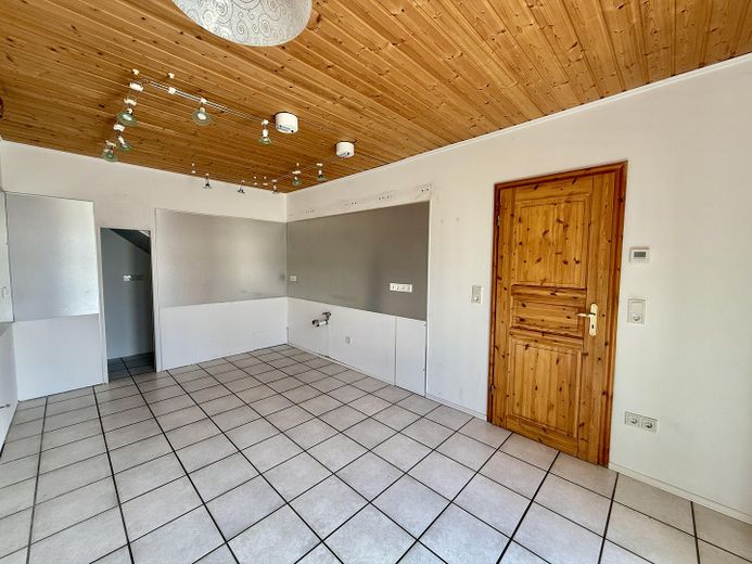 Barrierefreie Erdgeschosswohnung mit großem Garten & Terrasse in Wesseling-Keldenich – separate Küche
