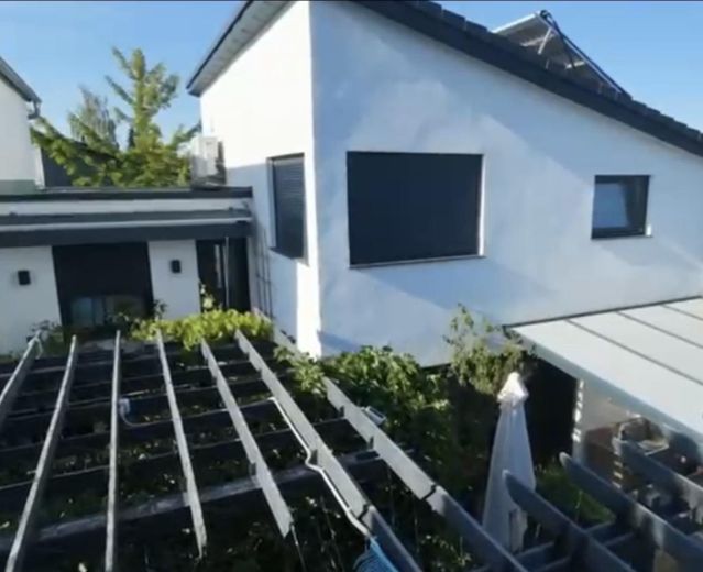 Hochwertiges Einfamilienhaus mit exklusivem Wohnkomfort und zukunftssicherer Energieeffizienz – Foto 2