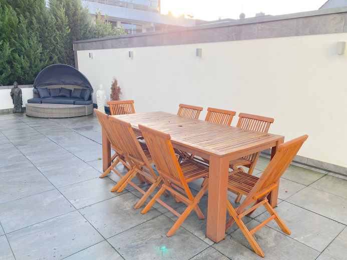 Ca. 100 qm Terrassenlandschaft