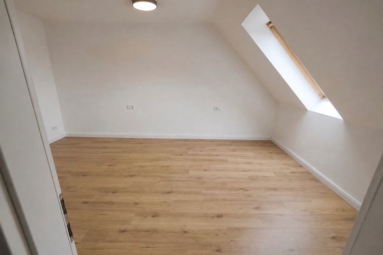 Maisonette Wohnung mit Fahrstuhl und Tiefgarage – Foto 4