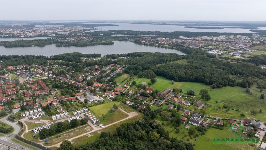 Modernes Reihenhaus mit Garage zum Erstbezug 3-Geschosse – Foto 6