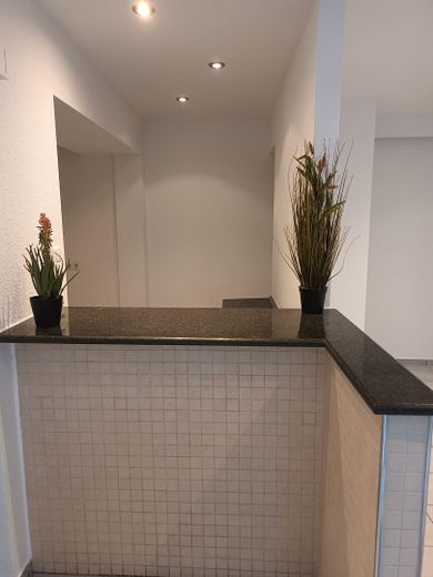 Büro- / Praxisräume in Top-Lage nahe am Wiener Platz – ideal für viele Branchen! – Empfang