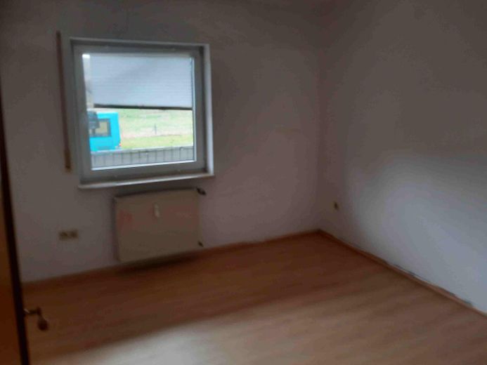 Ruhige sonnige Wohnung in Nidderau-Erbstadt – Schlafzimmer