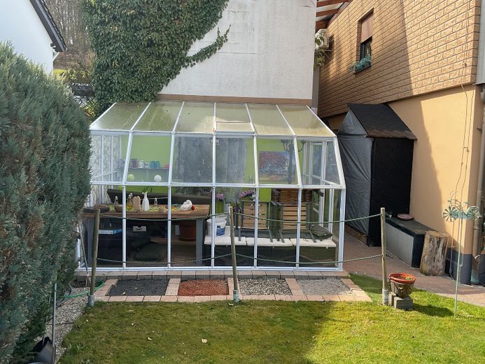 Gepflegtes Einfamilienhaus  mit Einliegerwohnung   . Stadtrand , Grenze zu Halver – Wintergarten 