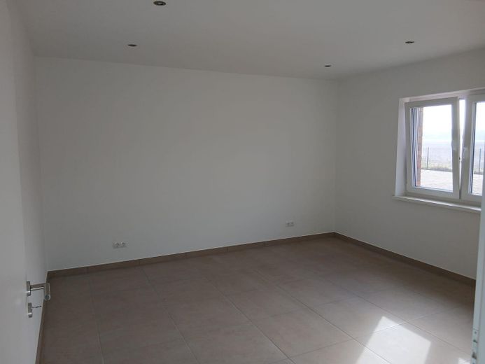 ERSTBEZUG 2026 - EG Wohnung mit Terrasse, PKW-Stellplatz und Abstellraum für Fahrräder – Foto 5