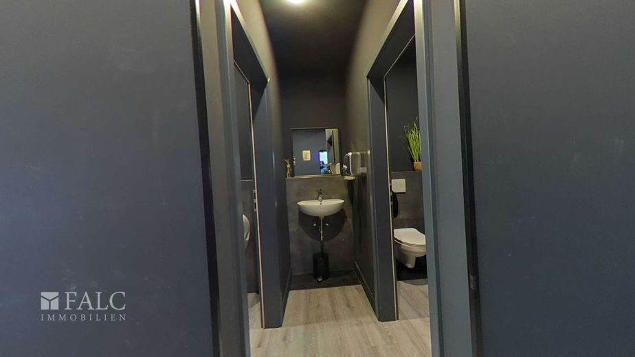 Renditestarkes Wohn- und Geschäftshaus in absoluter Spitzenlage von Neuwied-Stadt - Luisenplatz – Kundentoilette