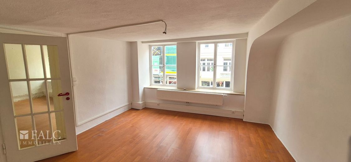 Elegant &amp; atmosphärisch  Licht, Sichtbarkeit und Charakter | Gewerbefläche mit Ausstrahlung – OG Büro 2