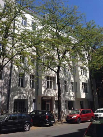 Ku’damm’a yakın, Charlottenburg’un en gözde konumunda şehir yaşamı – Komisyon ücreti olmayan şirin daire – Außenansicht