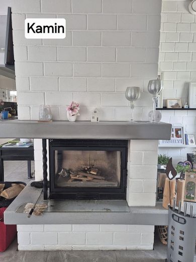 Kamin im Wohnzimmer EG