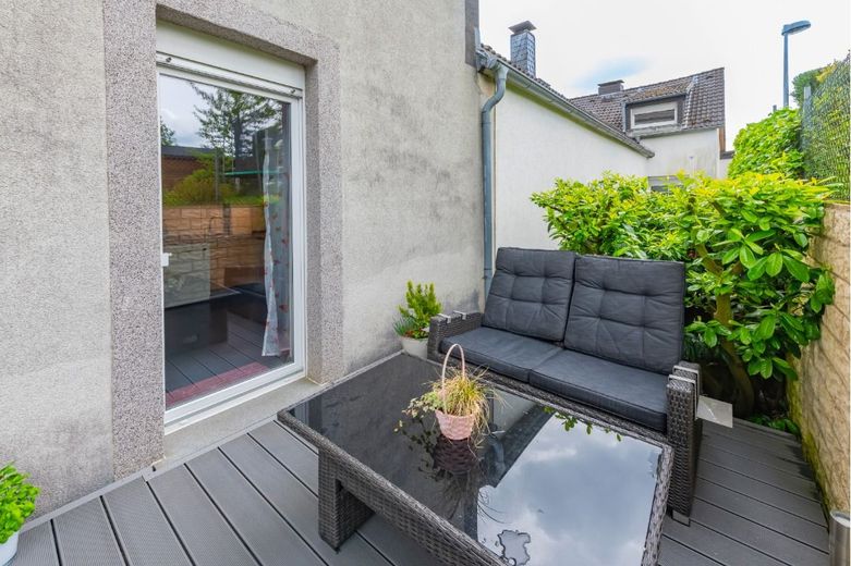 Charmante Altbau Erdgeschoss Wohnung mit Terrasse in ruhiger Lage von Eichlinghofen EG – Terrasse