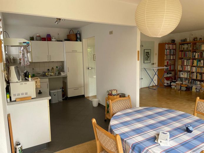 Bel appartement de 3 pièces avec balcon et vue sur la verdure ! – Photo 7