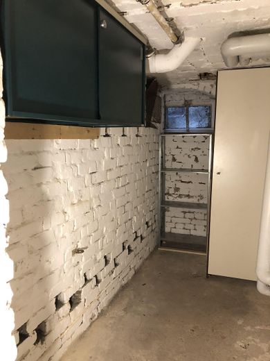 Stilvoll modernisierte Altbauwohnung mit Balkon im beliebten Florakiez – Kellerraum