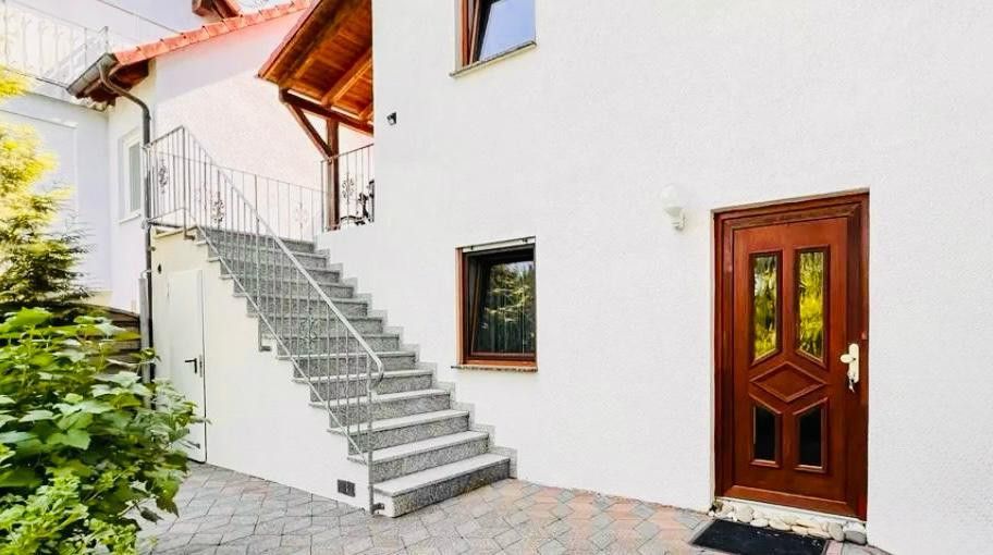 Zugang Souterrain Wohnung