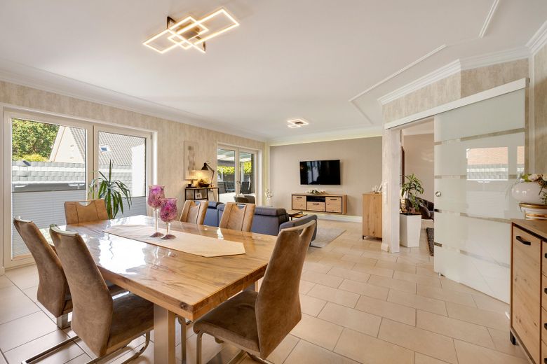 Familienglück auf 209 m² – Einfamilienhaus mit großzügigem Grundstück in Haren-Emmeln – Wohn/Esszimmer