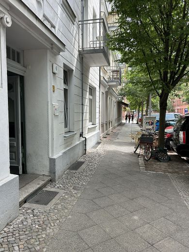 Großzügiges Helmholtzkiez-Apartment im Loft-Stil mit separatem Schlafzimmer, bezugsfrei – Foto 21