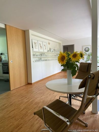 Rarität im Fichtelgebirge: Kernsanierter Bauhaus-Bungalow mit 163m² auf 7.500 m² Parkgrundstück – 18_Essplatz-Kueche