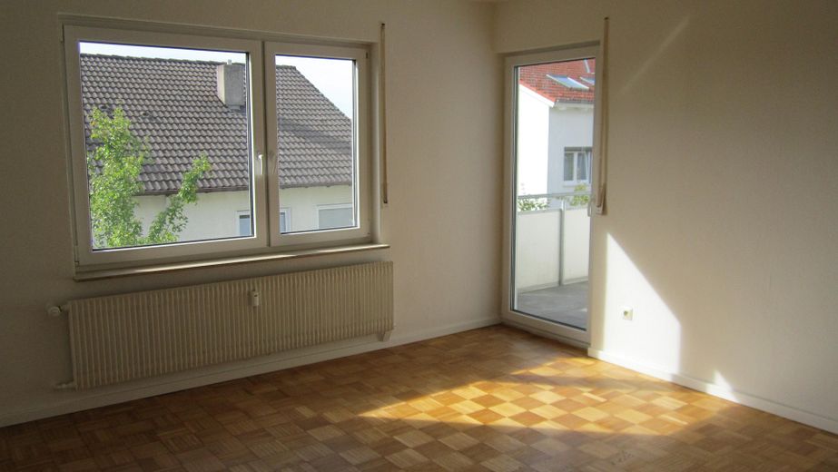 Zentrale ruhige 4,5-Zimmer-Wohnung mit großem Balkon 1. OG in Herrenberg Ziegelfeld von privat – Schlafzimmer