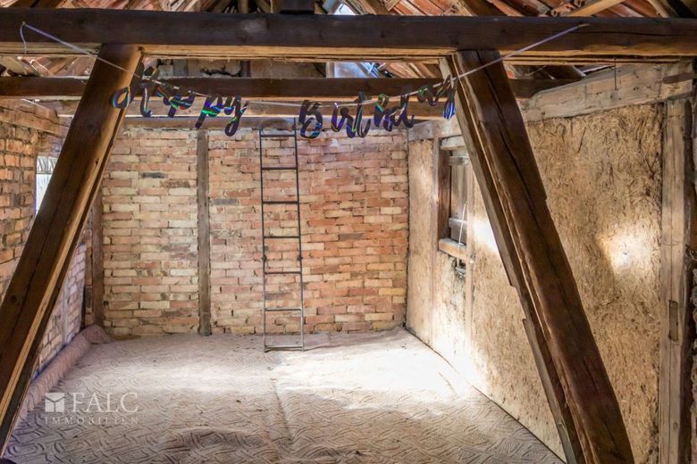 Wohnhaus mit 3 WE + Zimmervermietung – Nebengebäude DG