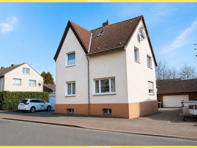 Bergkamen: Ein-Zwei-Familienhaus, gut renoviert, ca.1264 m² Grundstück (Bauplatz). – Foto 1
