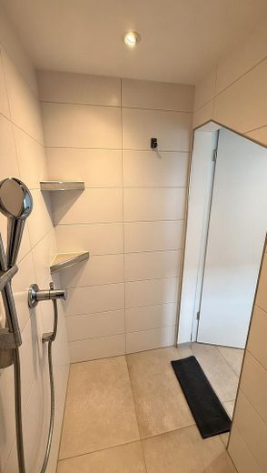 Casa storica a graticcio del 1719 – ristrutturata con materiali di pregio, veranda e energia Sonnenhaus – XL Dusche DG