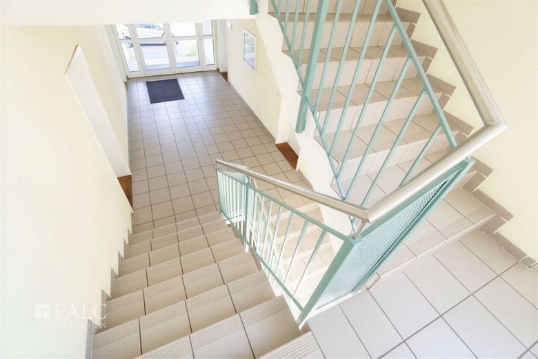 Schöner Wohnen mit 3ZKB in Homburg- Erbach! – Treppenhaus