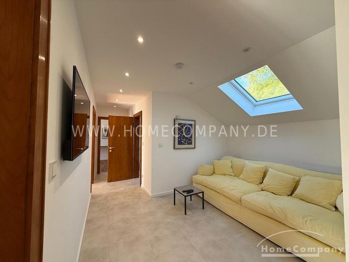 Hofheim AG8072743 – apartamento de 3 habitaciones, renovado con materiales de alta calidad y completamente amueblado, en una ubicación privilegiada – c4610ff2198f9b43de4ccfee5027be69624d193c.jpg