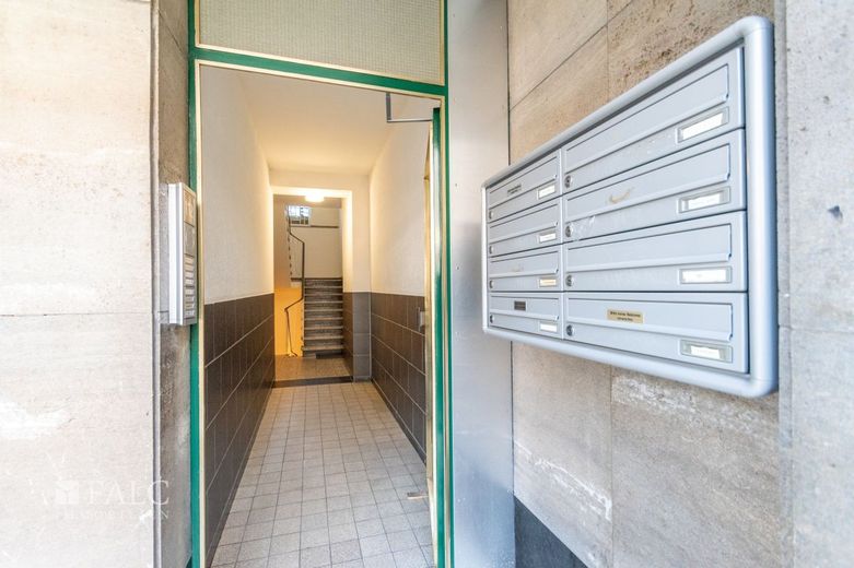 +++City Apartment+++ – Hauseingang
