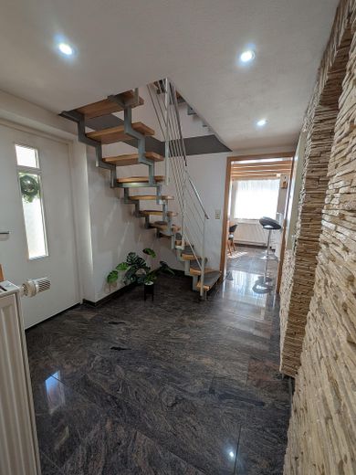 Élégante : maison individuelle à Mundelsheim – Photo 2