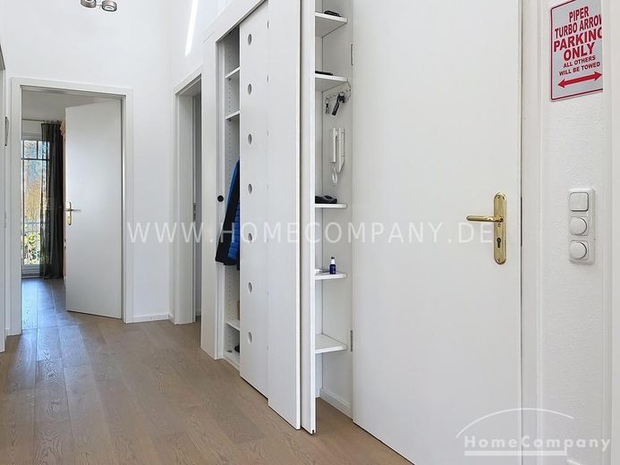 ***Ihr neues Zuhause: Exklusive Dachgeschosswohnung mit Kamin, zwei Balkonen  &  Stellplatz – 933c00ef936a48b4aacb3a4d2fa90af00c55e3ad.jpg