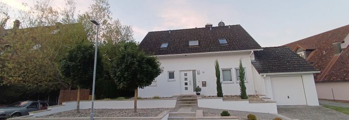 Geniş bahçeli modern müstakil ev,Güney terası
