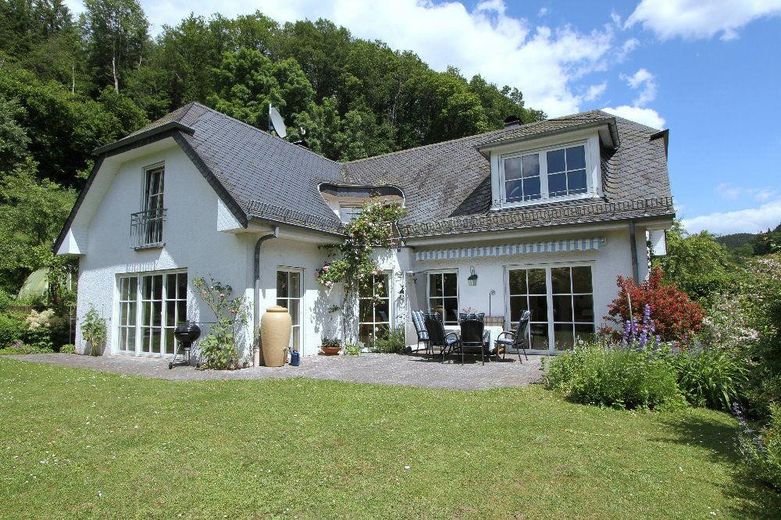 Luxuriöses englisches Landhaus, provisionsfrei – Hausansicht Südwest
