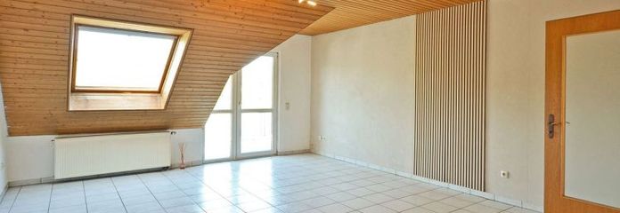 Trier Olewig: Stylish 3-room apartment with kitchen and bathroom, storage room, parking space, available immediately