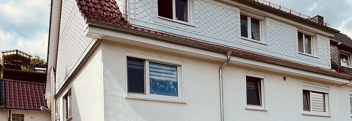 من المالك: منزل من عائلتين، منزل شبه منفصل في هيرفا – HAUSANSICHT (STRASSE)