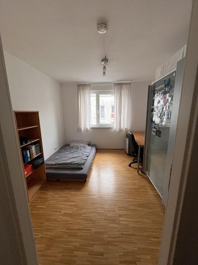 Schlafzimmer 2 / Büro