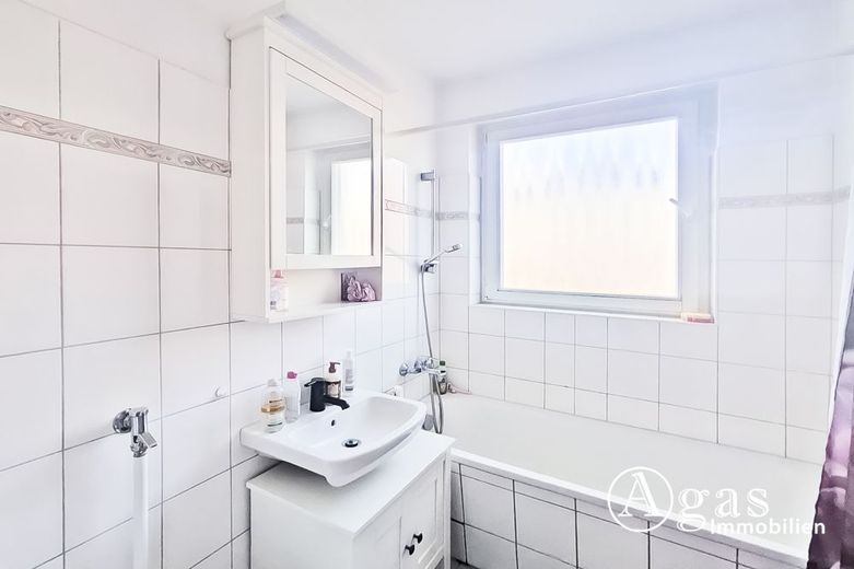 Hübsche 1-Zimmer-Wohnung mit Balkon in Charlottenburg-Nord - zuverlässig vermietet – Bad