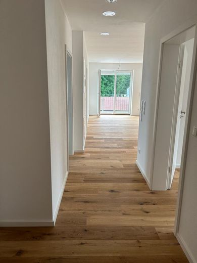 3-Zimmer Wohnung in Langquaid – Flur