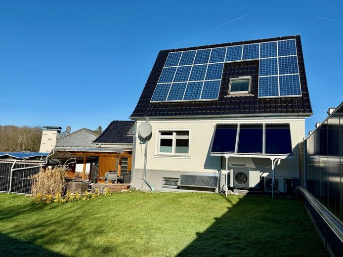 Fröndenberg-Hohenheide: Altbau, aber nicht vom alten Eisen - Energetisch und technisch im TOP Zustand! – Haus kaufen Fröndenberg-Hohenheide