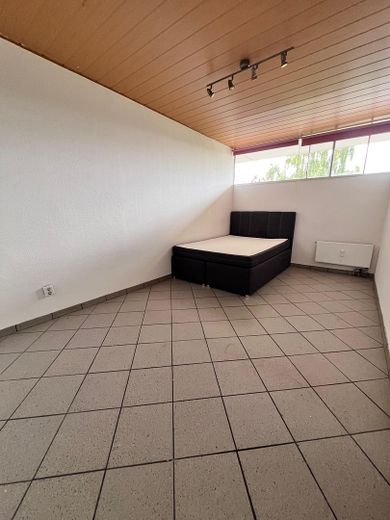 Schlafzimmer linksseitig 