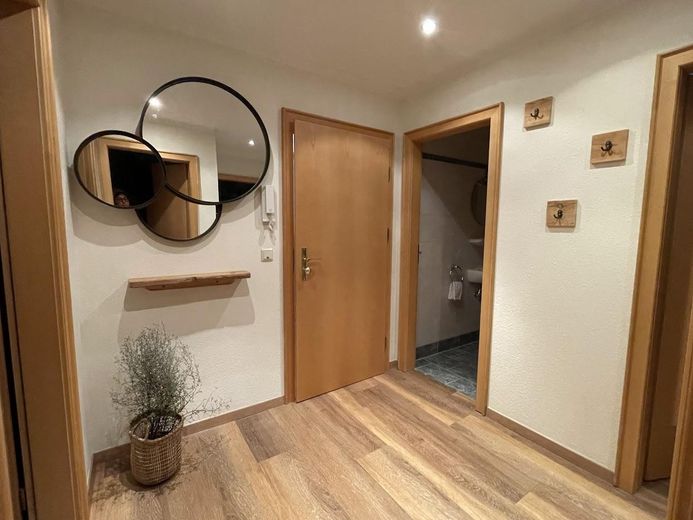 Stilvolle 2-Zimmer-Wohnung – voll möbliert & sofort bezugsbereit – Eingang