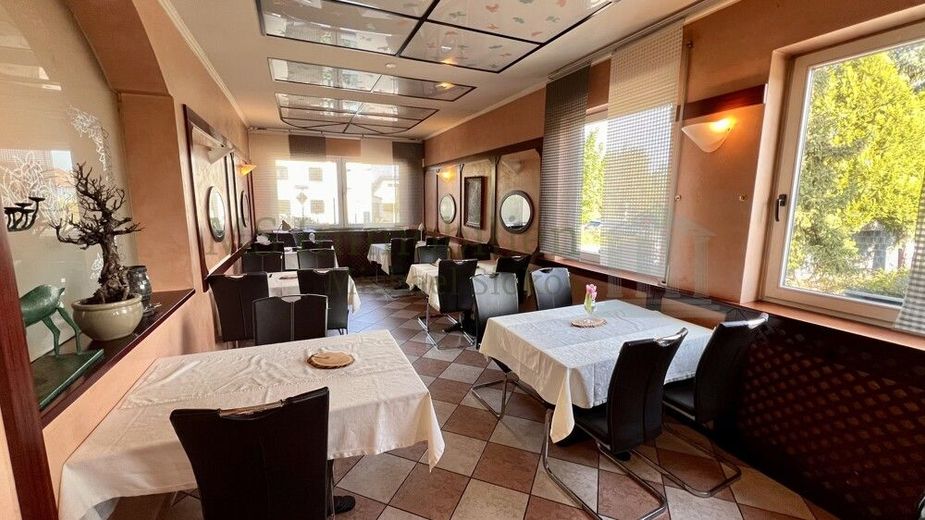 *** Attraktives Wohn- und Geschäftshaus im Boxheimerhof in Bürstadt *** – EG Restaurant Ansicht 5